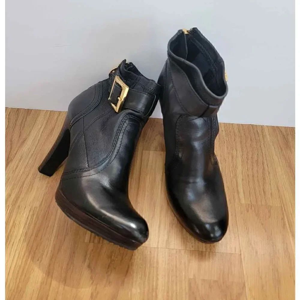 Tory Burch Melrose Leather Cheslea Boots 6